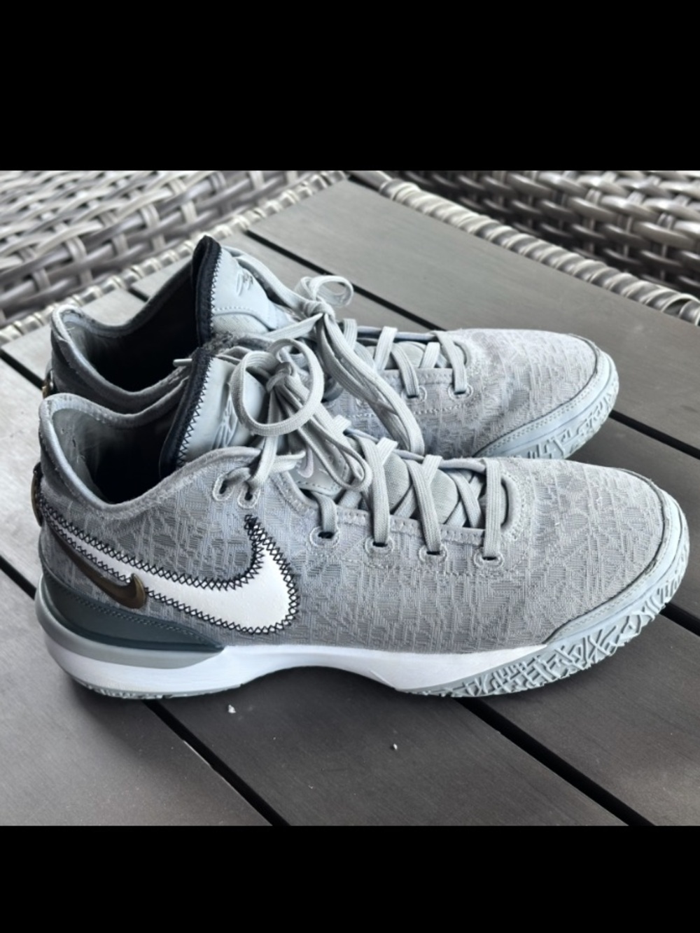 Nike Zoom LeBron NXXT Gen Wolf Grey Metallic Gold